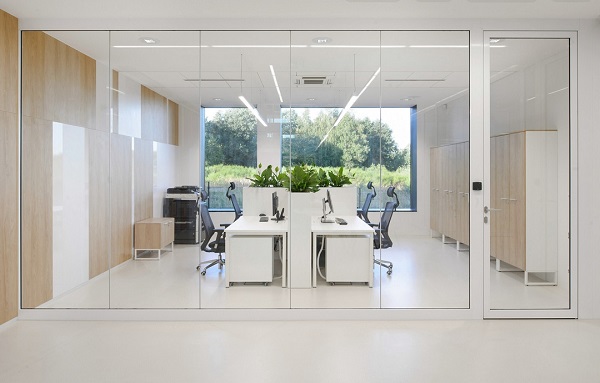 Mẫu thiết kế văn phòng 15m2 đơn giản, tiện nghi với đầy đủ công năng