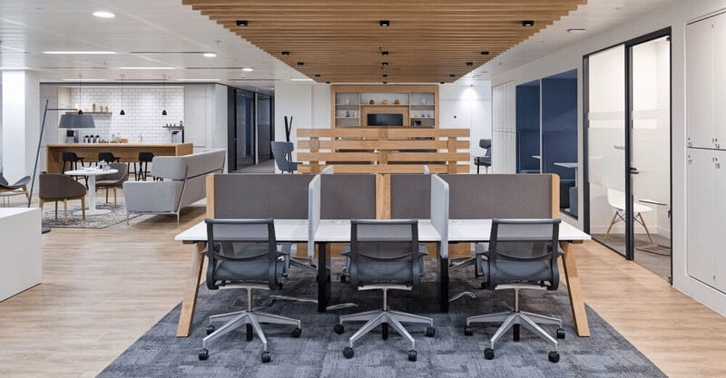 Thiết kế văn phòng tạo ra không gian mở tăng sự gắn kết và tương tác giữa các bộ phận